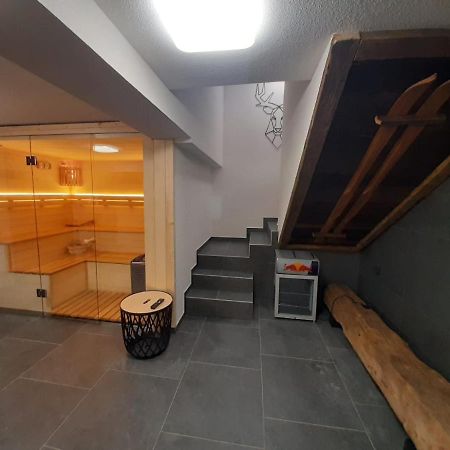 Вілла Dom Minimal House Щирк Екстер'єр фото